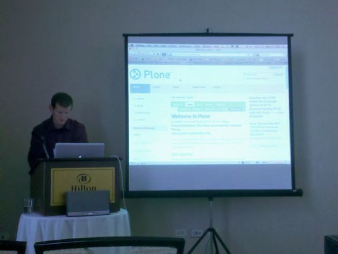 CMS Expo 2011 - Ken Wasetis at the Tour of Plone session